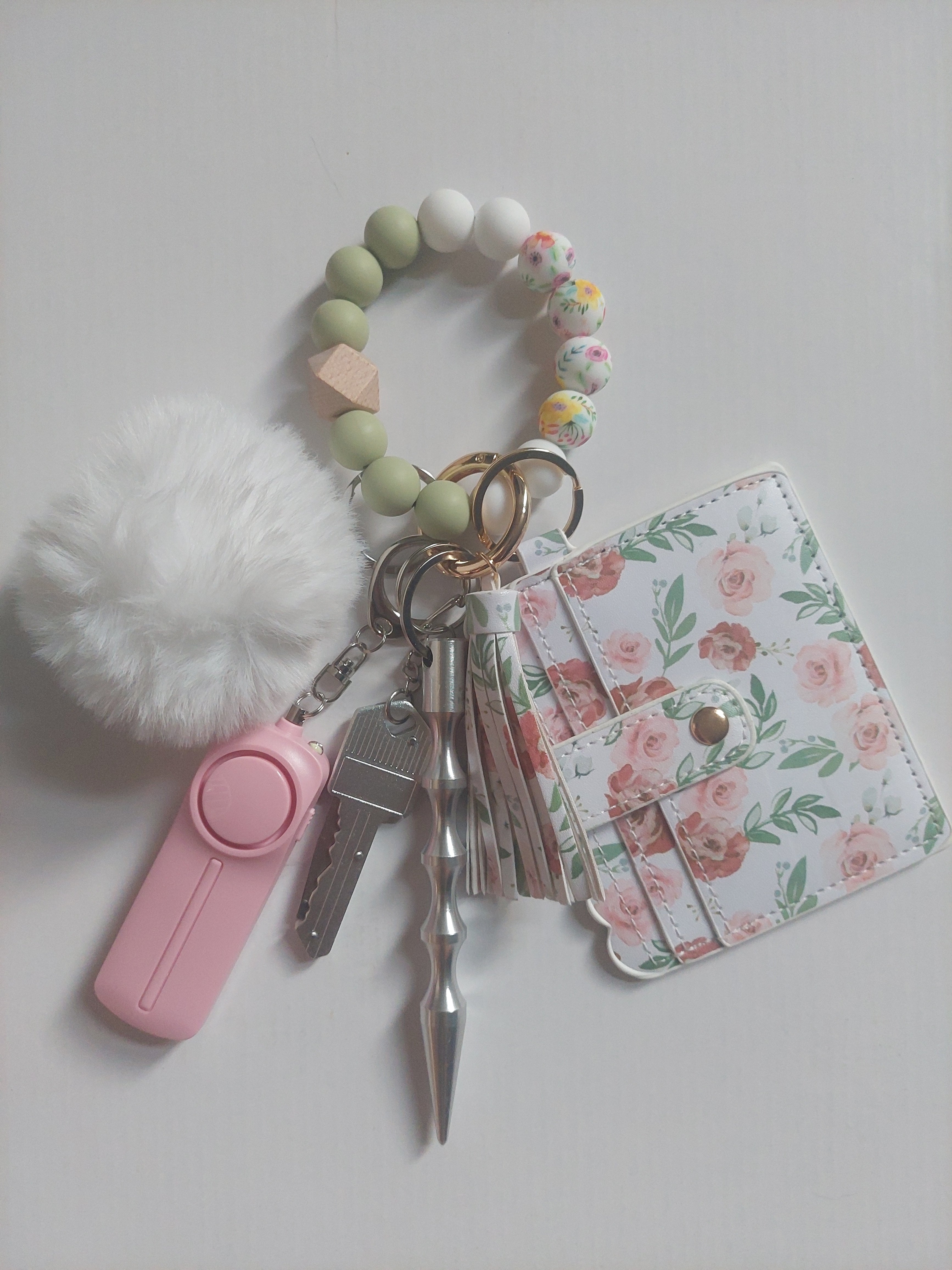 Green Floral Beaded Wallet Keychain